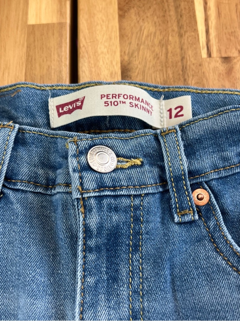 Levi’s 510 Skinny Jeans Youth 12 Distressed Light Wash Stretch Denim - Picture 3 of 9